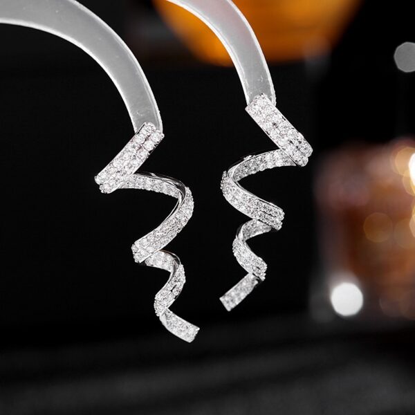 Cold Wind Zircon Minimally Personalized Spiral Wire Earrings - Image 8