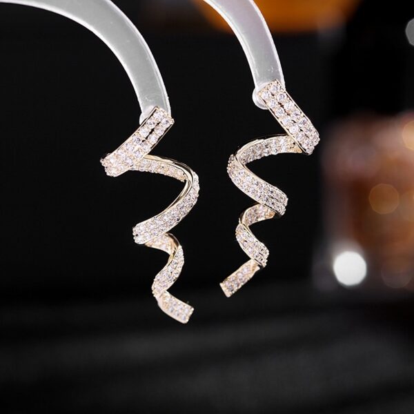 Cold Wind Zircon Minimally Personalized Spiral Wire Earrings - Image 7