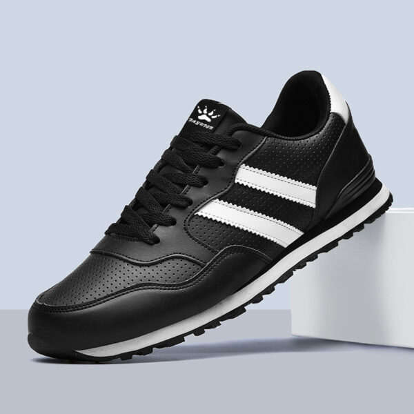 Summer Plus Size Breathable Casual Fashion Trends Classic Men's Sneakers - Image 5