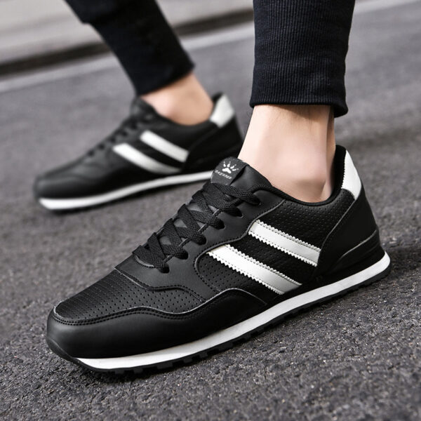 Summer Plus Size Breathable Casual Fashion Trends Classic Men's Sneakers - Image 3