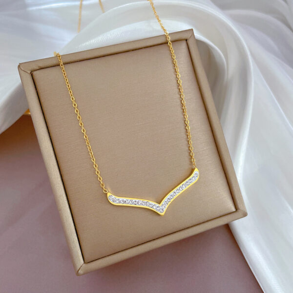 Simple Style Full Diamond Large V Furnace Real Gold Necklace - Image 4
